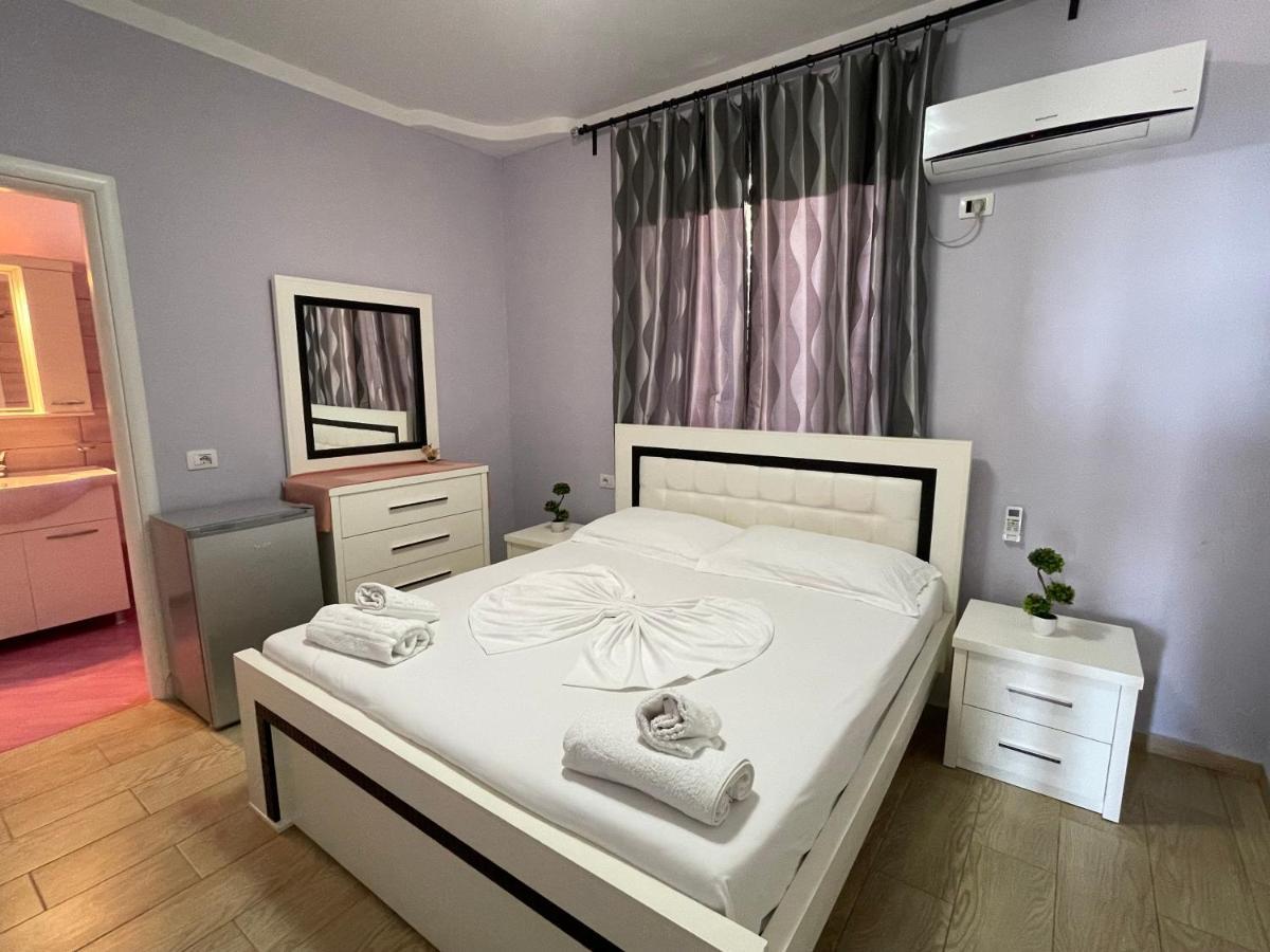 Villa Xhevdet Sarandë Exterior foto