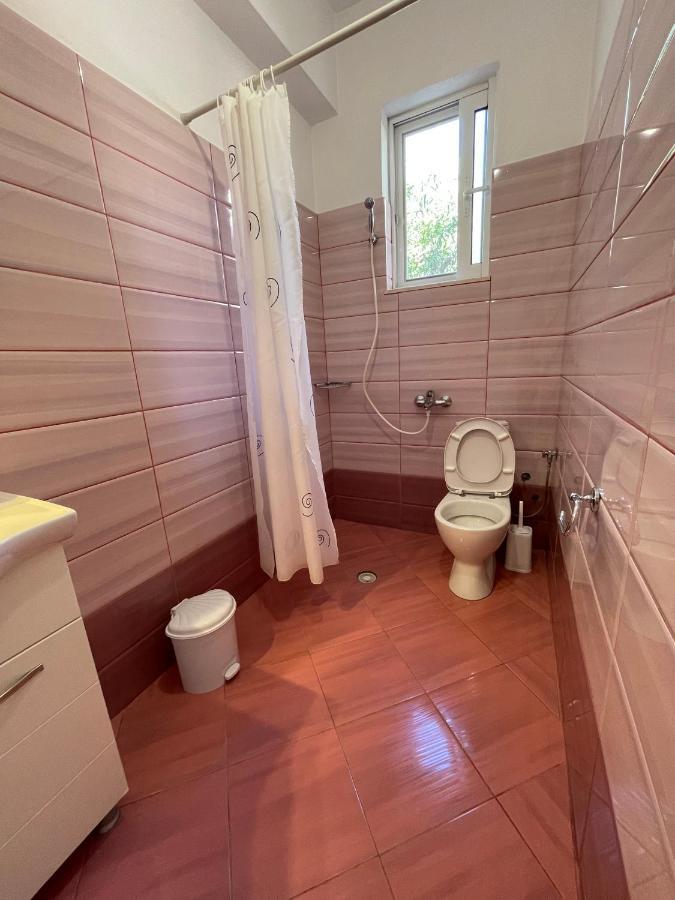 Villa Xhevdet Sarandë Exterior foto